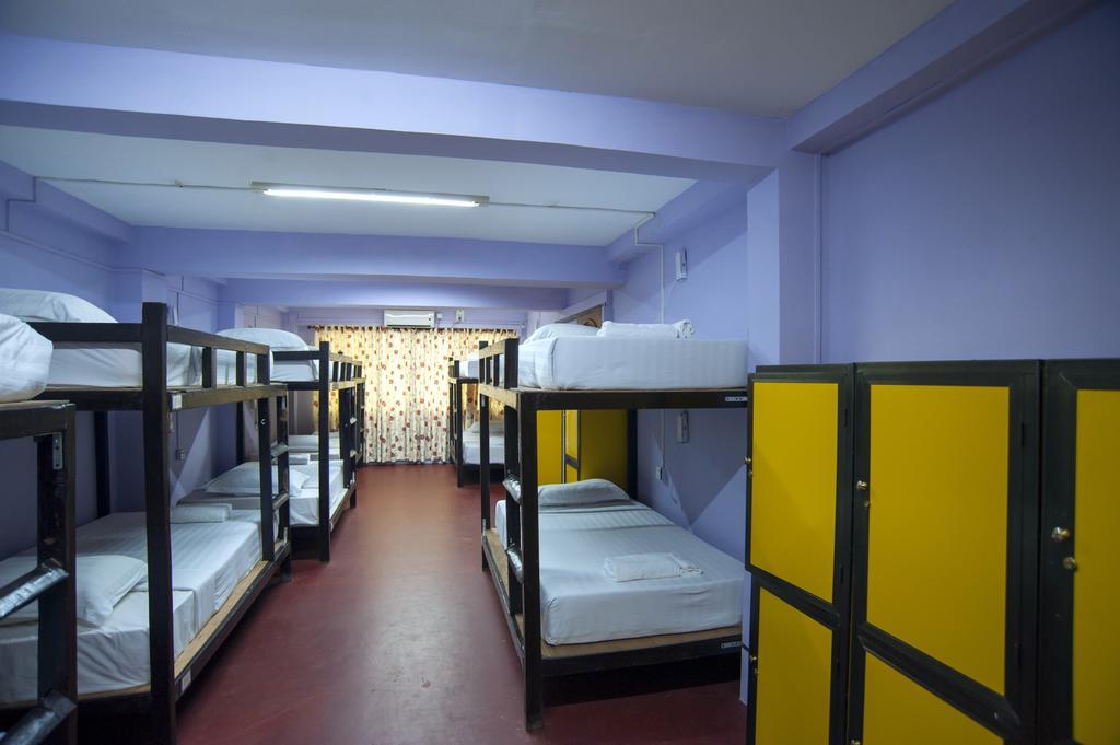 Agga Youth Hotel Yangon Rum bild