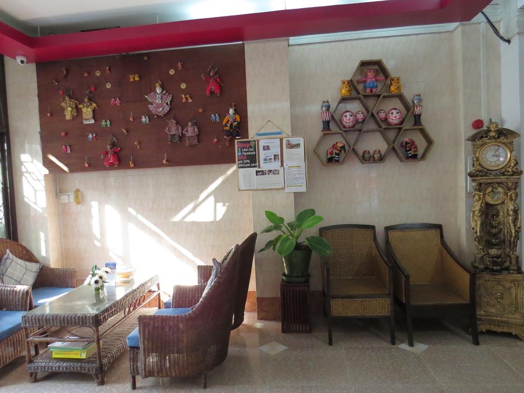Agga Youth Hotel Yangon Exteriör bild